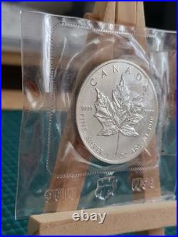 1989 1oz Canadian Maple Leaf Silver coin RCM SEALED SECOND YEAR OF PRODUCTION 3
