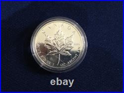 1989 Canada $5.00 Maple Leaf Gem BU One Ounce. 9999 Fine Silver E6102