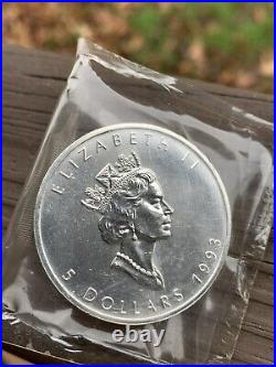 1993 $5 CANADA SILVER MAPLE LEAF Actual image of coin in original unopened pack