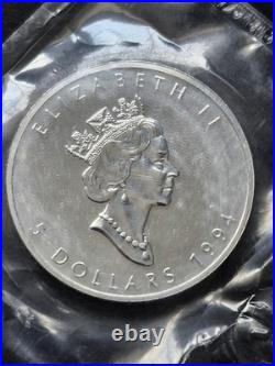1994 Sealed 1 Oz. 9999 Silver $5 Maple Leaf Collectible Coin Rcm Plastic Ogp