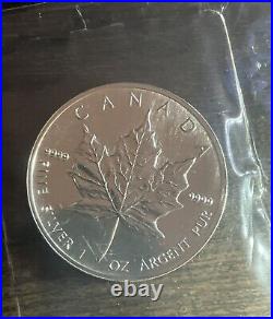 1996 1 oz Silver Canadian Maple Leaf (Brilliant Uncirculated) 5 Dollar Coin