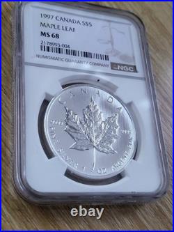 1997 1oz Canadian Maple Leaf Silver coin FRESH GRADED BY NGC MS68 EXTREMELY RARE