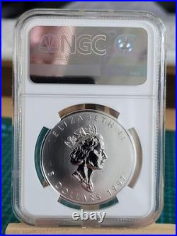 1997 1oz Canadian Maple Leaf Silver coin FRESH GRADED BY NGC MS68 Extremely Rare