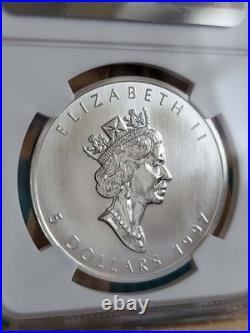 1997 1oz Canadian Maple Leaf Silver coin FRESH GRADED BY NGC MS68 Extremely Rare 1997 1oz Canadian Maple Leaf Silver coin FRESH GRADED BY NGC MS68 Extremely Rare