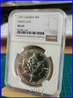1997 1oz Canadian Maple Leaf Silver coin FRESH GRADED BY NGC MS69 Extremely Rare
