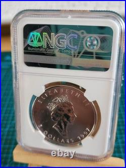 1997 1oz Canadian Maple Leaf Silver coin FRESH GRADED BY NGC MS69 Extremely Rare