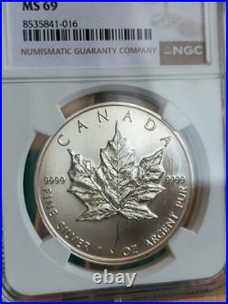 1997 1oz Canadian Maple Leaf Silver coin FRESH GRADED BY NGC MS69 Extremely Rare