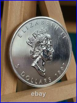1997 VERY RARE 1oz Canadian Maple Leaf Silver Coin UNCIRCULATED AND GENUINE (25)