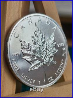 1997 VERY RARE 1oz Canadian Maple Leaf Silver Coin UNCIRCULATED AND GENUINE (25)