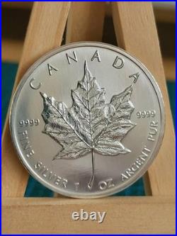 1997 VERY RARE 1oz Canadian Maple Leaf Silver Coin UNCIRCULATED AND GENUINE (25)
