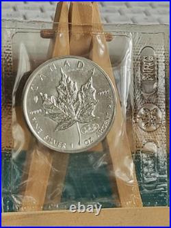 2000 1oz Canadian Maple Leaf Silver coin MILLENIUM PRIVY RCM SEALED GENUINE (2)