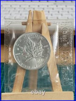 2000 1oz Canadian Maple Leaf Silver coin MILLENIUM PRIVY RCM SEALED GENUINE (2)