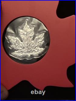 2015 $20 Fine Silver Canadian Maple Leaf 31.5g Silver Coin