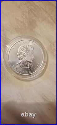 2022 Canadian Maple Leaf Silver 1oz Bullion Coin in Capsule with Queen Elizabeth