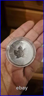 2022 Canadian Maple Leaf Silver 1oz Bullion Coin in Capsule with Queen Elizabeth