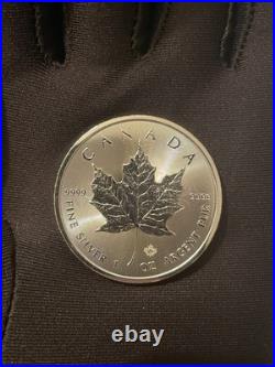 25 X 1oz Canadian Maple Leaf. 9999 Silver Bullion Coin 2016 BU 1 oz Canada Tube