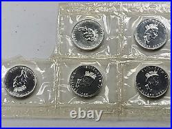 (5) 1999 CANADA. 9999 1 OZ SILVER MAPLE LEAF COINS-SEALED IN VINYL PACK (5ozt)