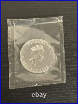 Canada Maple Leaf 1995 Silver Coin 1oz 9999 Fine Silver Original Box Foil 5 Dollars Canada Maple Leaf 1995 Silver Coin 1oz 9999 Fine Silver Original Box Foil 5 Dollars