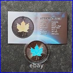 Maple Leaf Black Holographic 2023 Canada Canada Silver Silver CASE Certificate 250BU 1