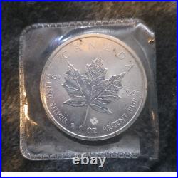 Royal Canadian Mint Canadian Maple Leaf 2015 1 oz 0.9999 Silver Coin