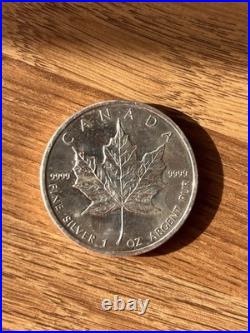 Royal Canadian Mint Maple Leaf 2009 31.16g Pure Silver Fineness 999.9