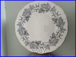 Set of 12 Royal Albert Silver Maple Bone China Dinner Plates Leaf Pattern Set of 12 Royal Albert Silver Maple Bone China Dinner Plates Leaf Pattern