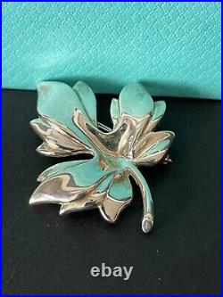 TIFFANY & CO. VINTAGE STERLING SILVER MAPLE LEAF BROOCH 10 g (0.4 oz)